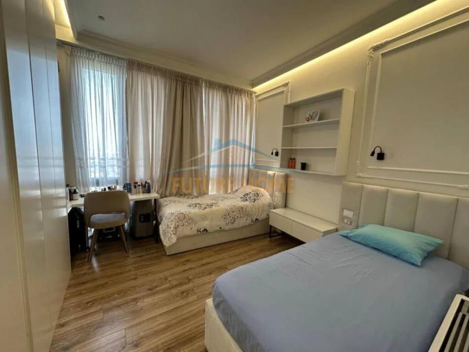 Tirane, jepet me qera apartament 2+1 Kati 11, 126 m² 1.450 € (Rruga e Elbasanit)