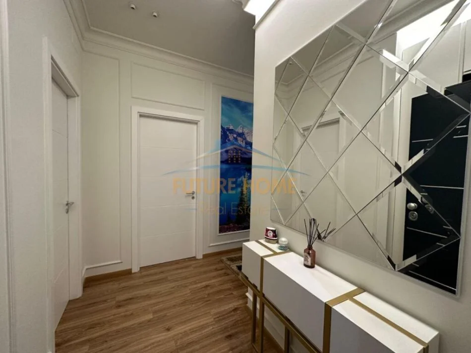 Tirane, jap me qera apartament 2+1+Ballkon Kati 11, 114 m² 1.500 € (RRUGA E ELBASANIT)