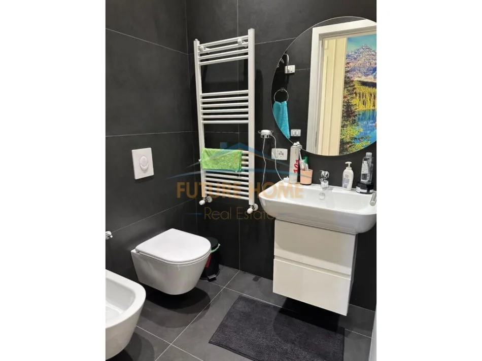 Tirane, jepet me qera apartament 2+1 Kati 11, 126 m² 1.450 € (Rruga e Elbasanit)