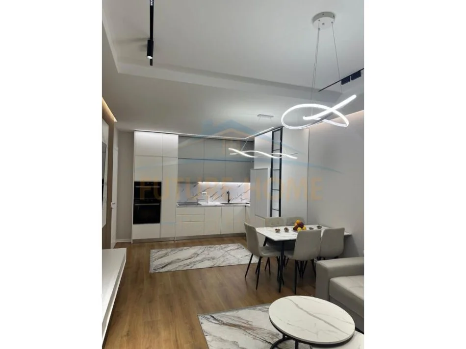 Tirane, jap me qera apartament 2+1 Kati 7, 100 m² 1.000 € (Porcelan)