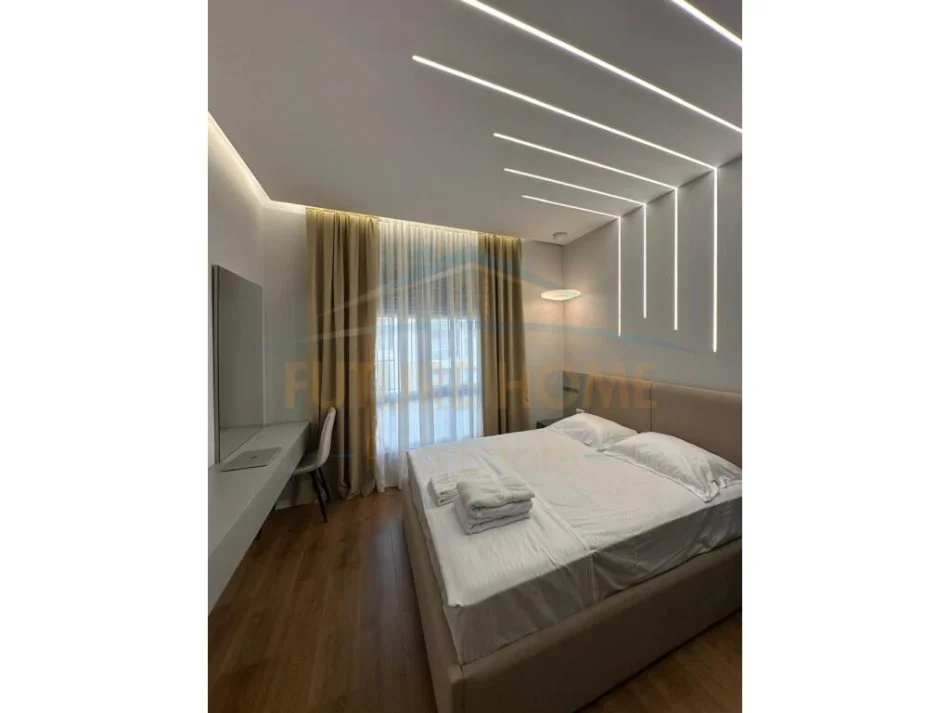 Tirane, jap me qera apartament 2+1 Kati 7, 100 m² 1.000 € (Porcelan)