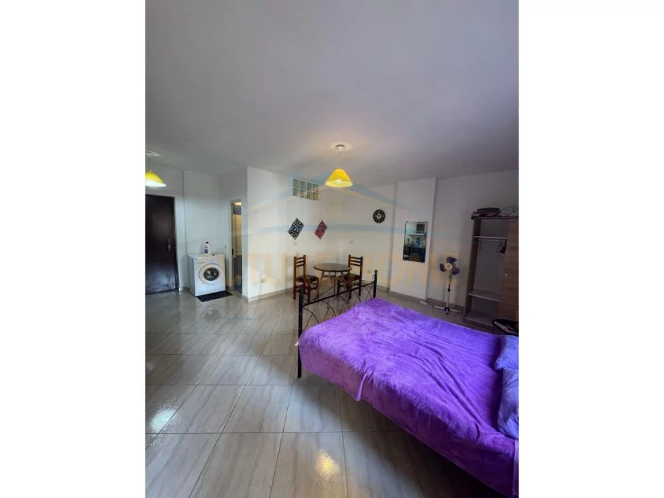 Durres, shitet 1+1 Kati 2, 45 m² 50.000 € (Shkembi i Kavajes)