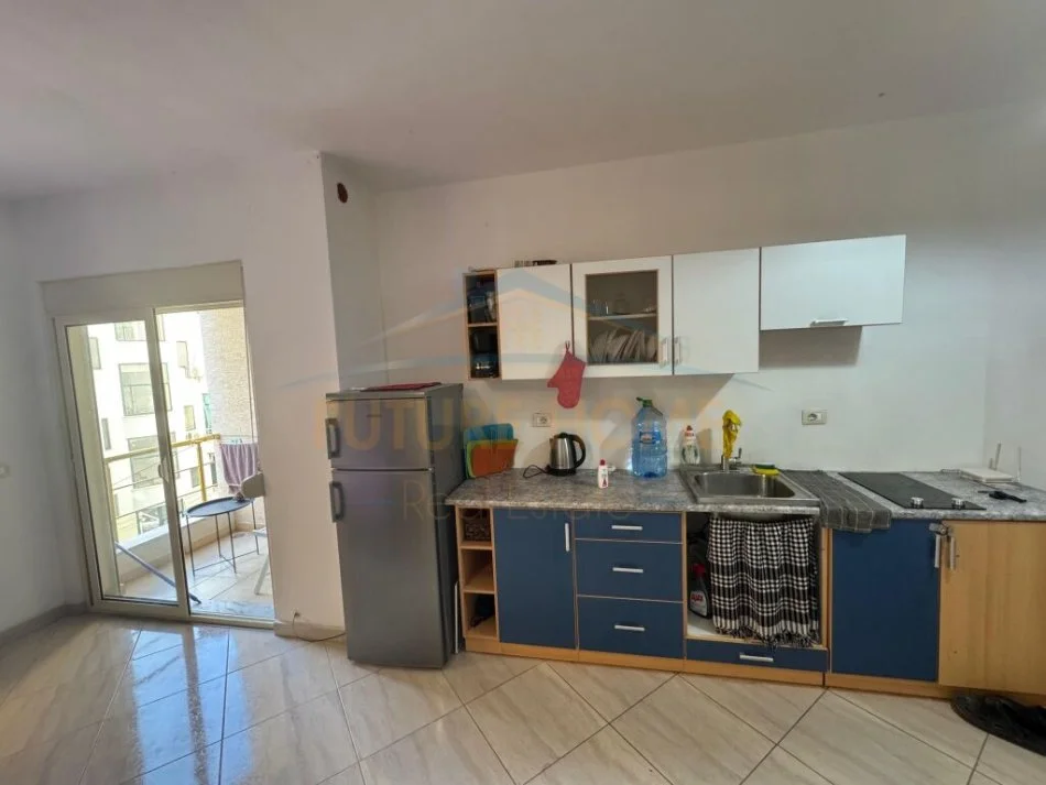 Durres, shitet 1+1 Kati 2, 45 m² 50.000 € (Shkembi i Kavajes)