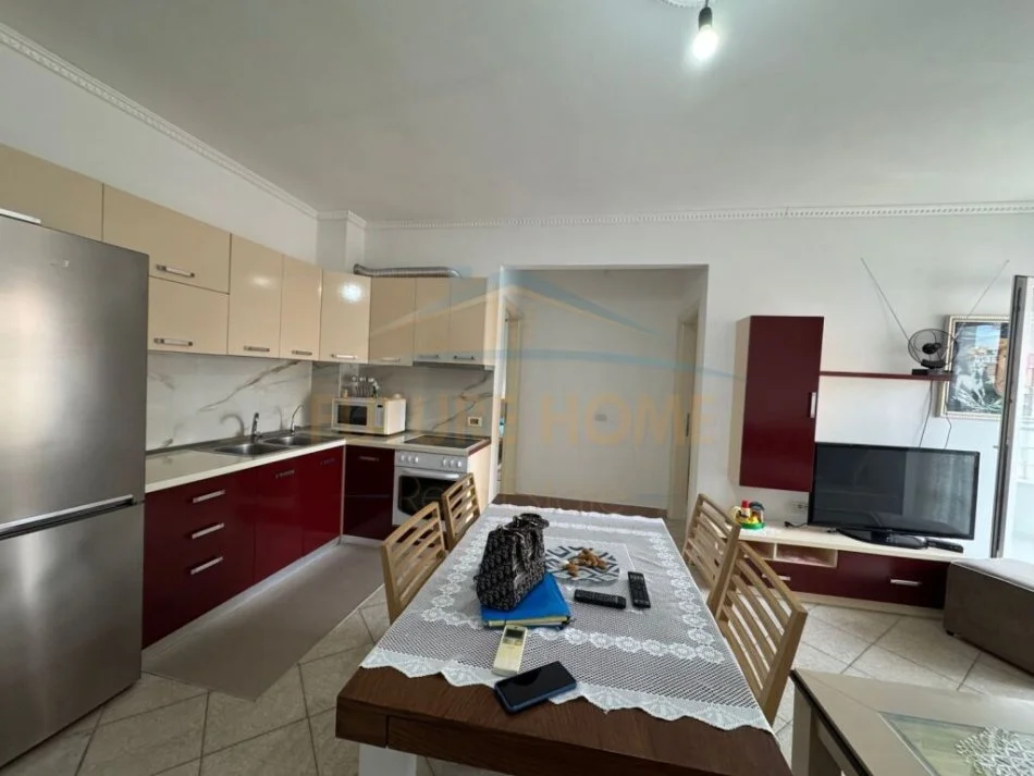 Shkembi Kavajes, shitet apartament 2+1+Ballkon Kati 5, 80 m² 100.000 € (Durres)