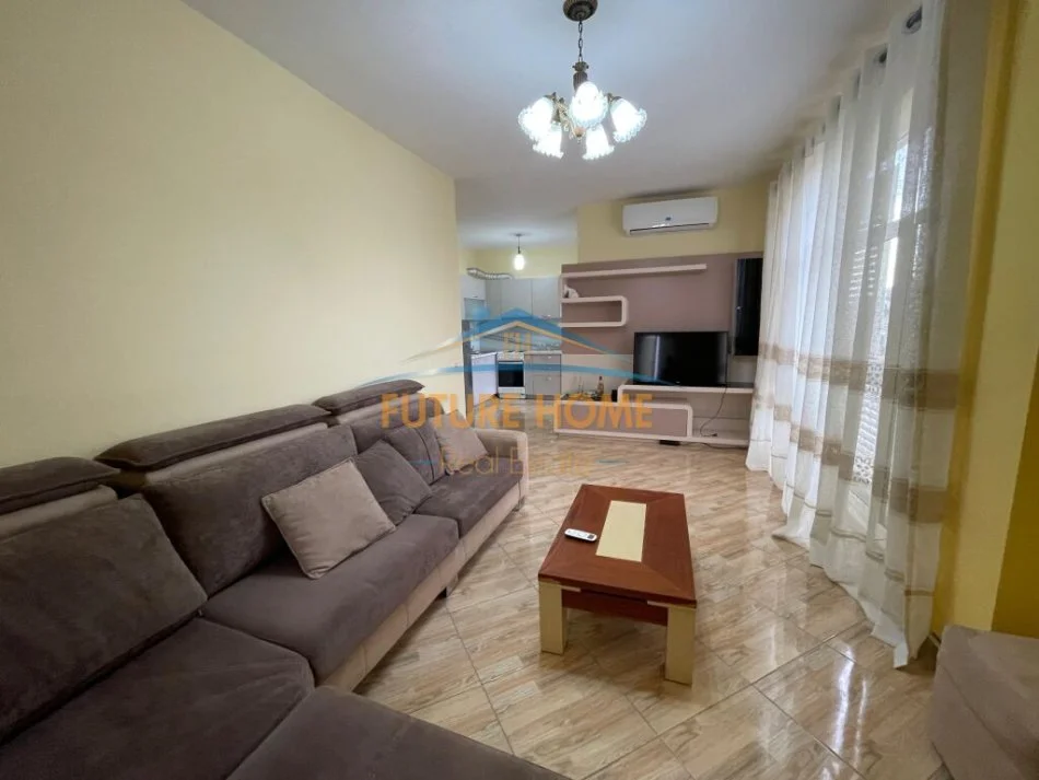 Tirane, shitet apartament 1+1+POST PARKIMI Kati 4, 76 m² 160.000 € (SHKOLLA E KUQE TIRANE)