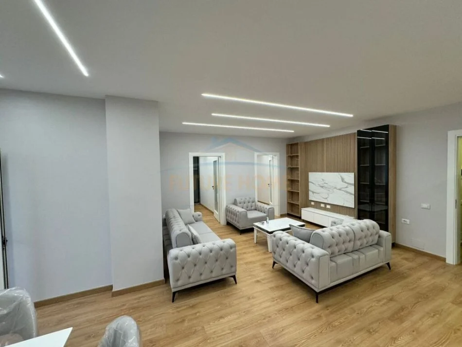 Tirane, shitet apartament 2+1 Kati 3, 90 m² 180.000 € (KODRA E DIELLIT)