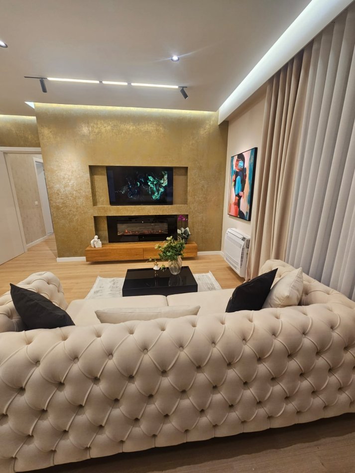 Tirane, shitet 2+1 Kati 3, 107 m² 275.000 € (rruga tefta tashko)