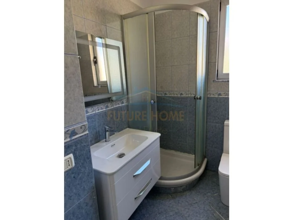 Tirane, jepet me qera apartament 2+1 Kati 4, 108 m² 580 € (Kodra e Diellit)