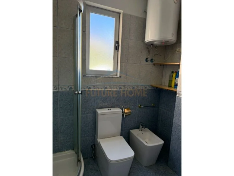 Tirane, jepet me qera apartament 2+1 Kati 4, 108 m² 580 € (Kodra e Diellit)