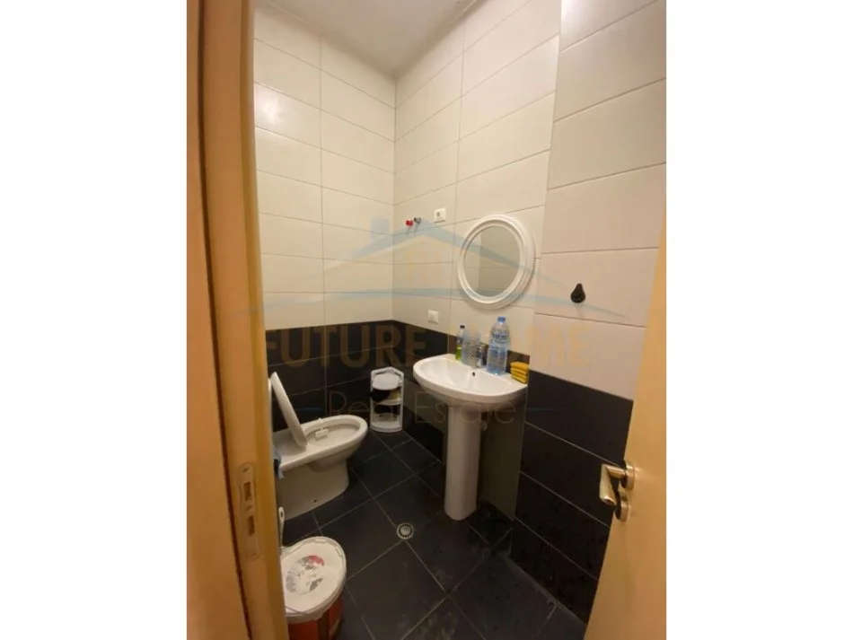 Tirane, jepet me qera apartament 1+1 Kati 0, 37 m² 400 € (Selvia)