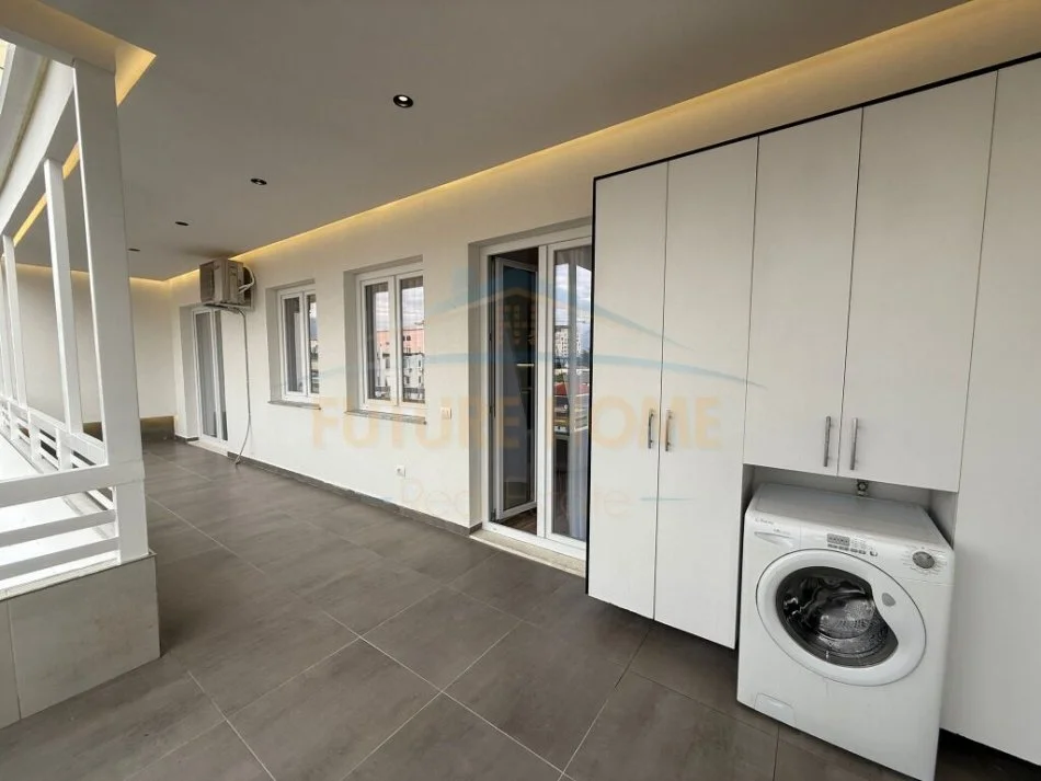 Tirane, jepet me qera apartament 2+1 Kati 5, 70 m² 700 € (KOMUNA E PARISIT TIRANE)