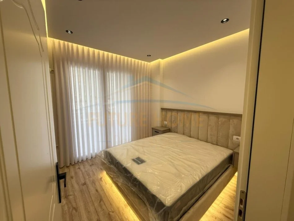 Tirane, jepet me qera apartament 2+1 Kati 5, 70 m² 700 € (KOMUNA E PARISIT TIRANE)