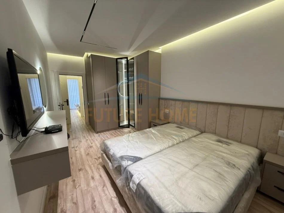 Tirane, jepet me qera apartament 2+1 Kati 5, 70 m² 700 € (KOMUNA E PARISIT TIRANE)