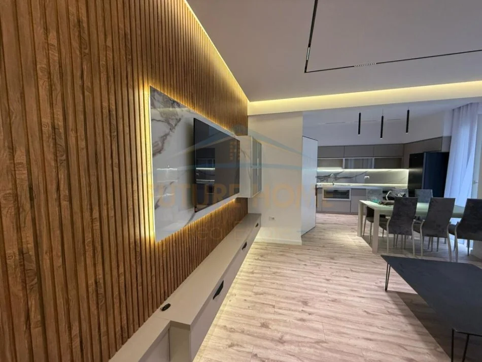 Tirane, jepet me qera apartament 2+1 Kati 5, 70 m² 700 € (KOMUNA E PARISIT TIRANE)