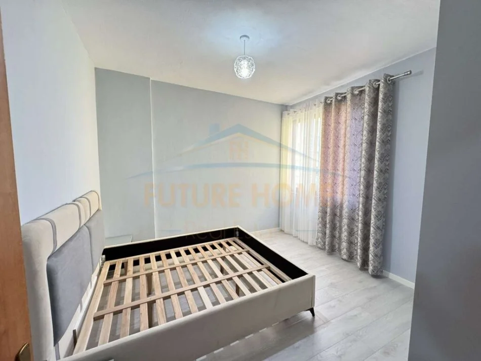 Tirane, shitet apartament 1+1 Kati 5, 66 m² 88.000 € (YZBERISHT)