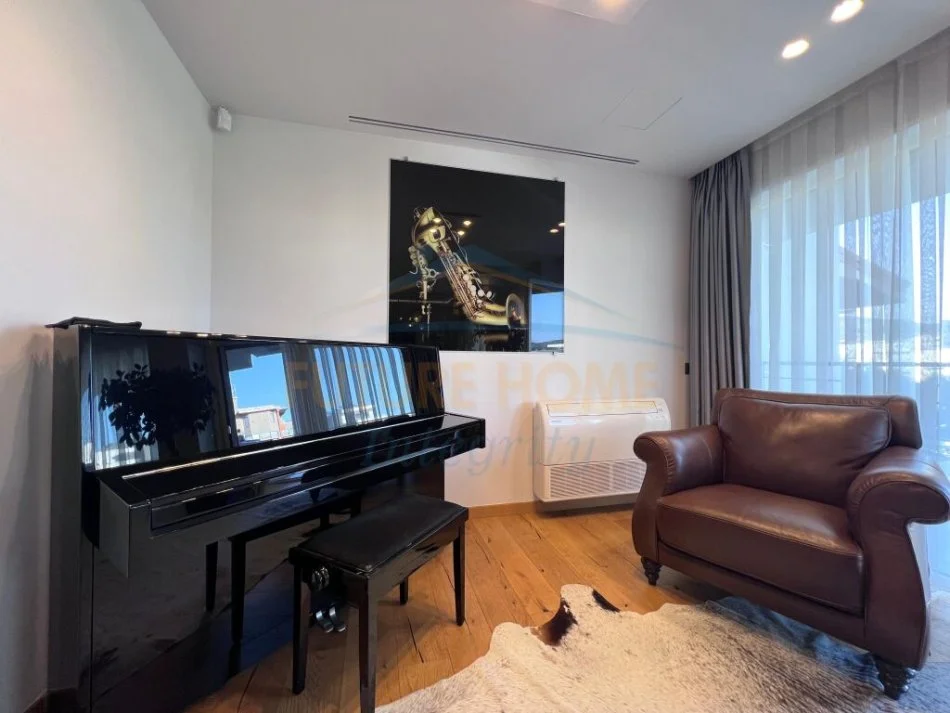 Tirane, shitet Vile 3+1+Aneks+Ballkon Kati 0, 433 m² 1.100.000 € (Sunrise Rezidence)