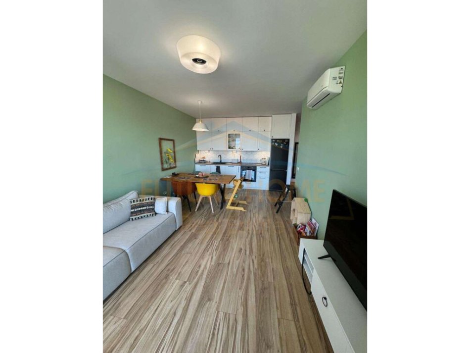 Tirane, jepet me qera apartament 1+1 Kati 10, 68 m² 600 € (Rezidenca Future Home, Unaza e Re, Tiranë)