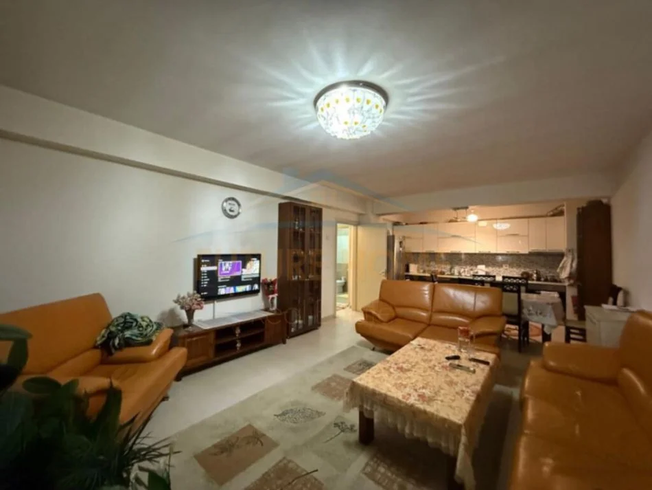 Tirane, shitet apartament 2+1+Aneks+Ballkon Kati 14, 123 m² 124.000 € (Kthesa e Kamzes)