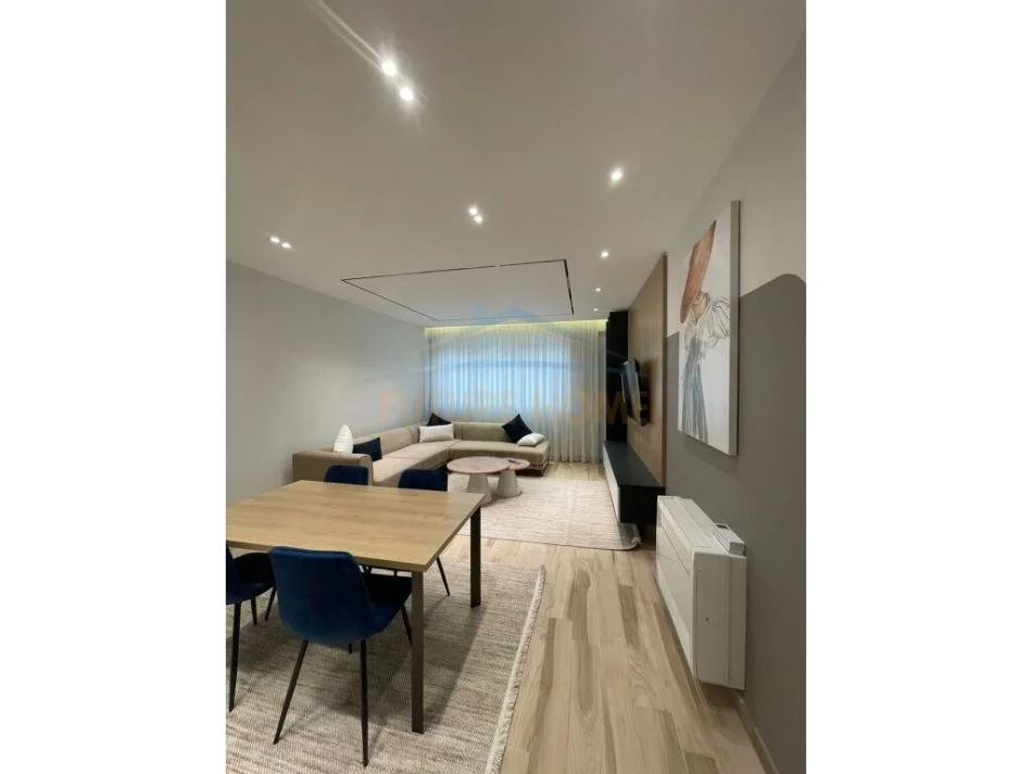 Tirane, jepet me qera apartament 2+1 Kati 2, 103 m² 1.000 € (Liqeni i Thate)