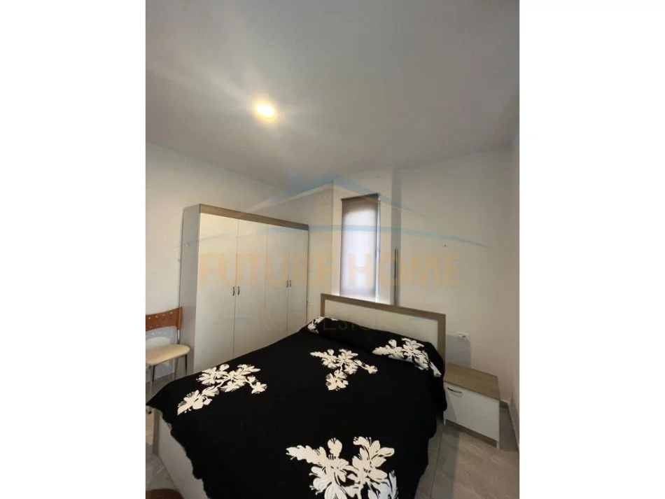 Tirane, jap me qera apartament 1+1 Kati 6, 50 m² 460 € (FUSHA E AVIACIONIT)