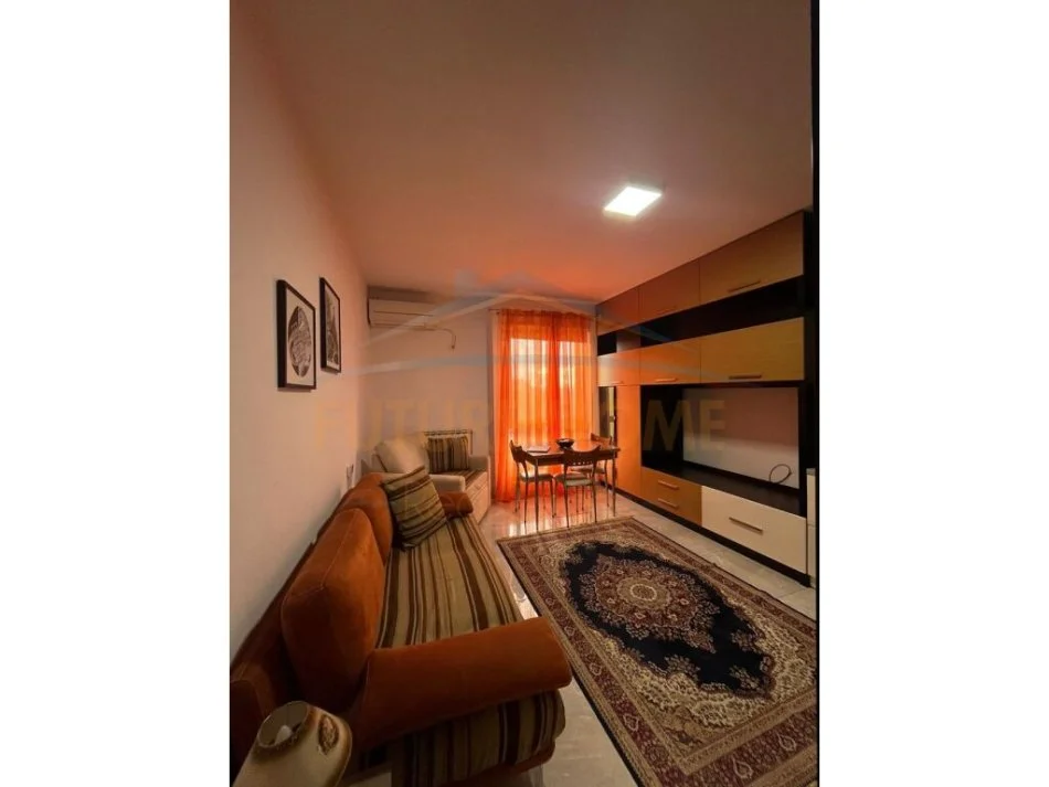 Tirane, jap me qera apartament 1+1 Kati 6, 50 m² 460 € (FUSHA E AVIACIONIT)