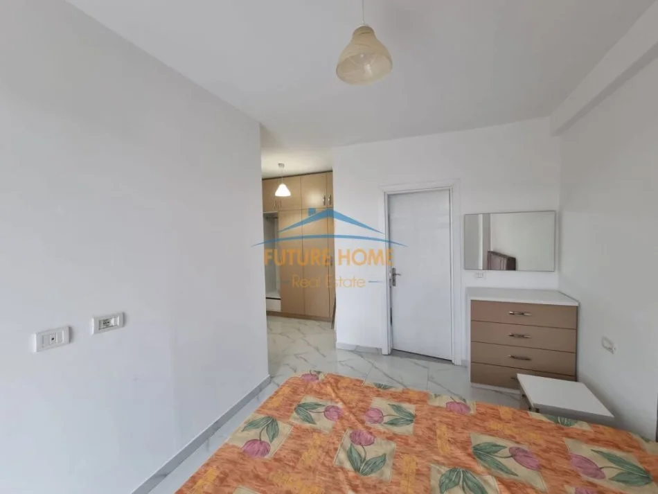 Tirane, jepet me qera 2+1 Kati 2, 100 m² 450 € (KOMPLEKSI TOM DOSHI)