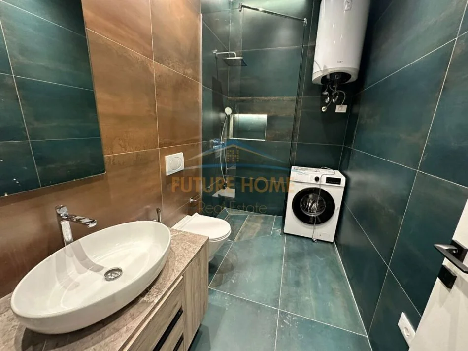 Tirane, jepet me qera apartament 1+1 Kati 7, 72 m² 800 € (KOMPLEKSI DELIJORGJI TIRANE)
