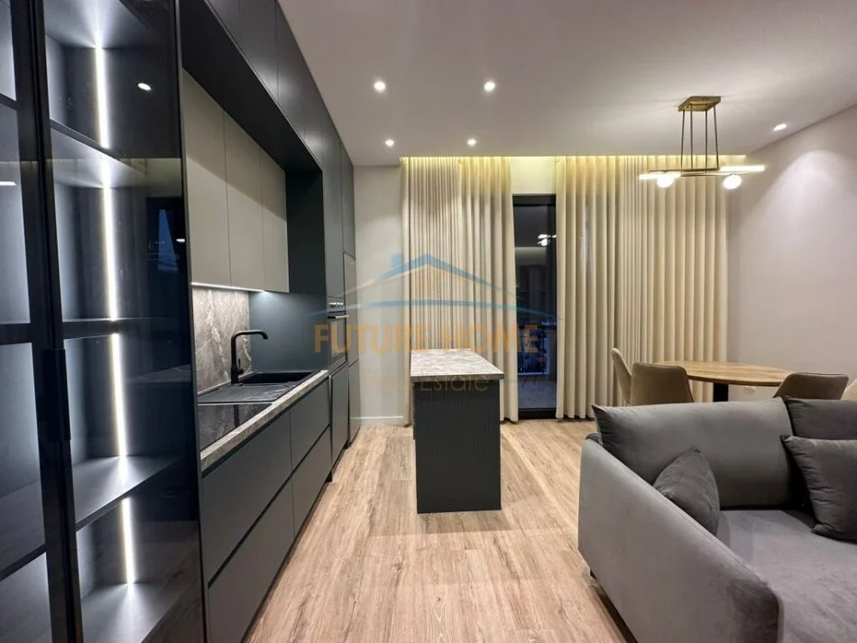 Tirane, jepet me qera apartament 1+1 Kati 7, 72 m² 800 € (KOMPLEKSI DELIJORGJI TIRANE)