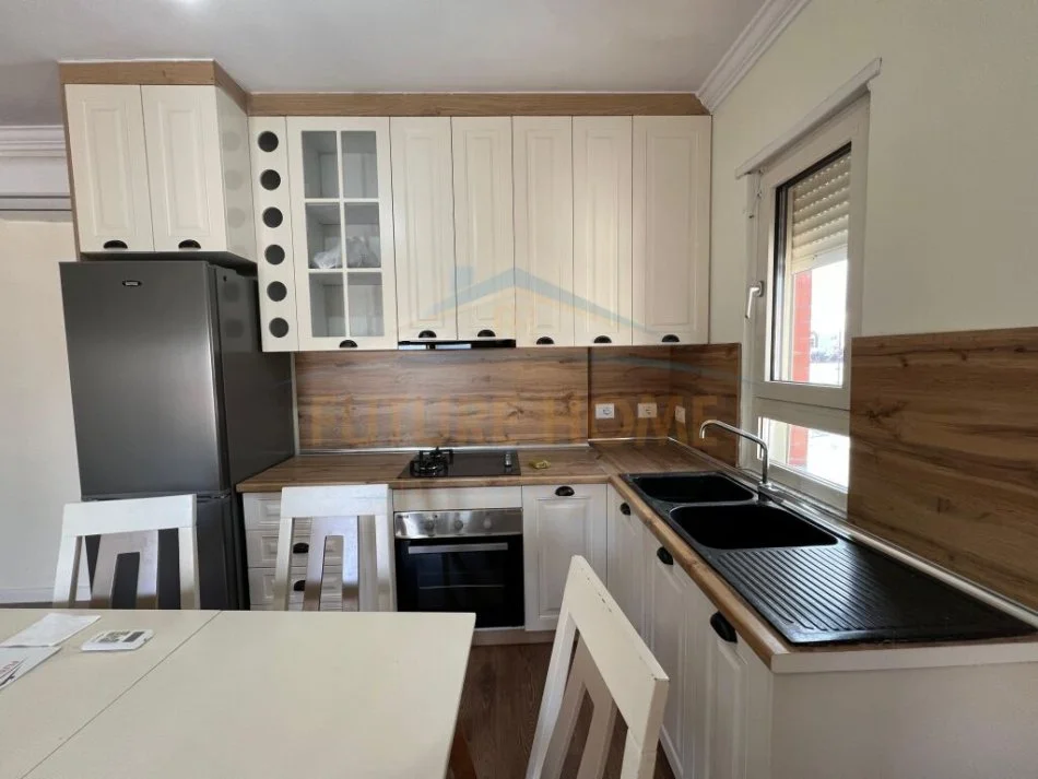 Durres, shitet apartament 2+1 Kati 5, 92 m² 130.000 € (PRANE STADIUMIT)