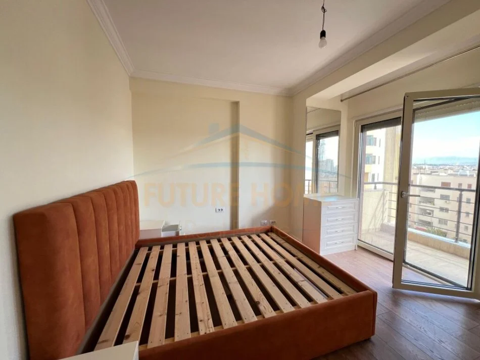 Durres, shitet apartament 2+1 Kati 5, 92 m² 130.000 € (PRANE STADIUMIT)
