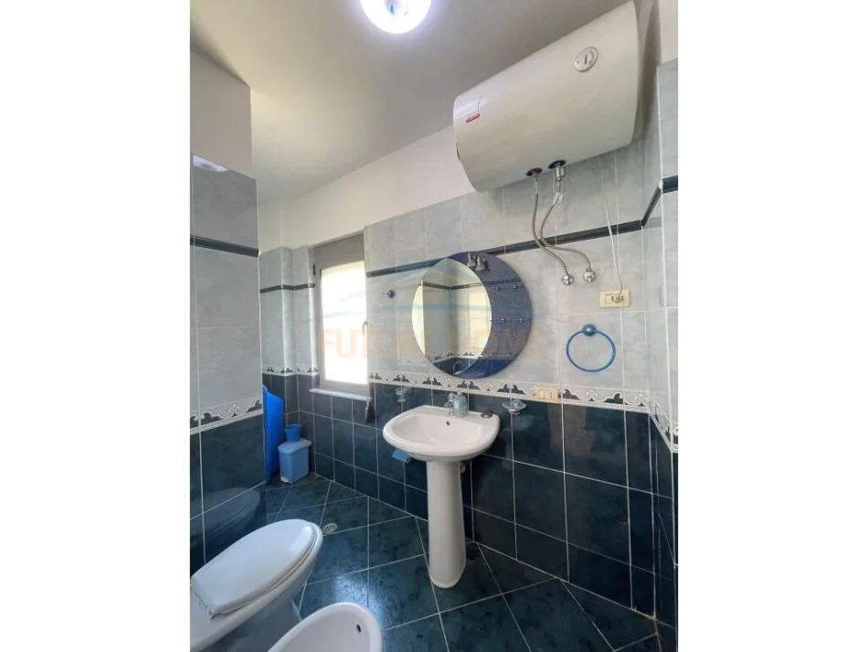 Tirane, jepet me qera apartament 2+1+Ballkon Kati 2, 106 m² 450 € (Fresk)