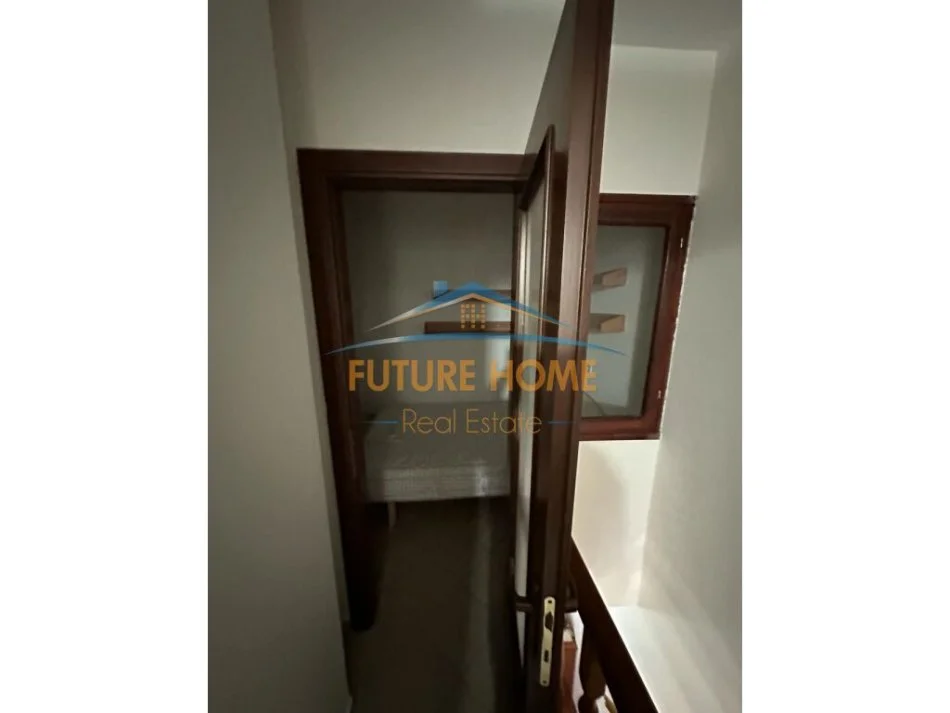 Tirane, jepet me qera apartament duplex Dublex , 66 m² 500 € (RRUGA E ELBASANIT TIRANE)