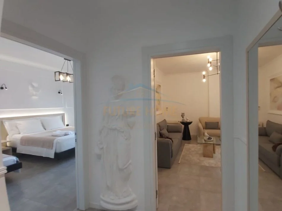 Tirane, jepet me qera 2+1 Kati 4, 67 m² 1.000 € (Kajo Karafili)