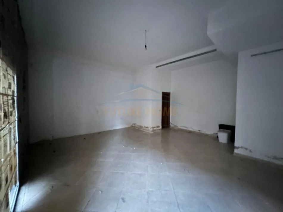 Tirane, shitet ambjent biznesi Kati 0, 46 m² 78.200 € (Parku Olimpik)
