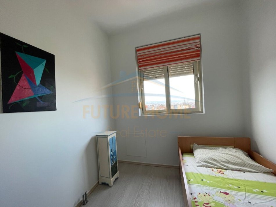 Qera, Duplex,600 €, Rruga e Teleferikut, Fresk