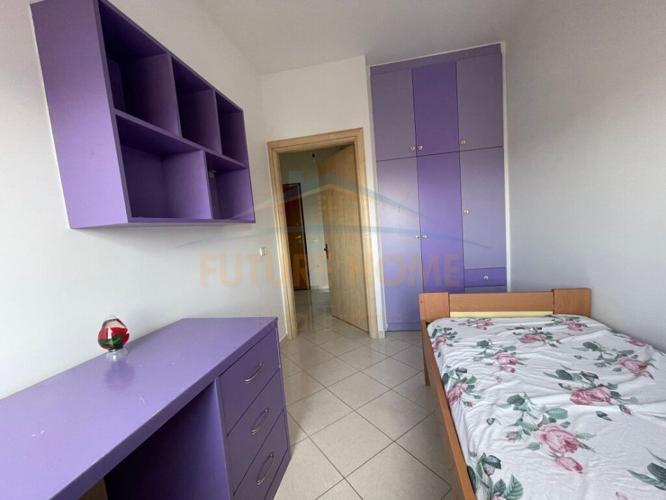 Qera, Duplex,600 €, Rruga e Teleferikut, Fresk