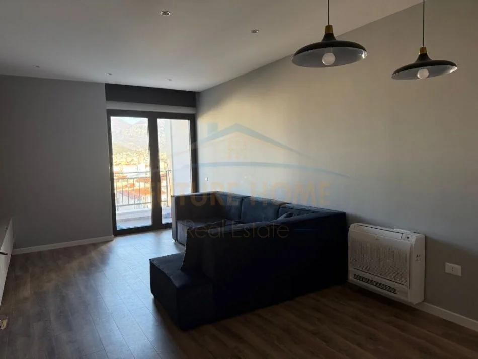 Tirane, jepet me qera apartament 2+1+Ballkon , 116 m² 850 € (Rruga e Dibres)