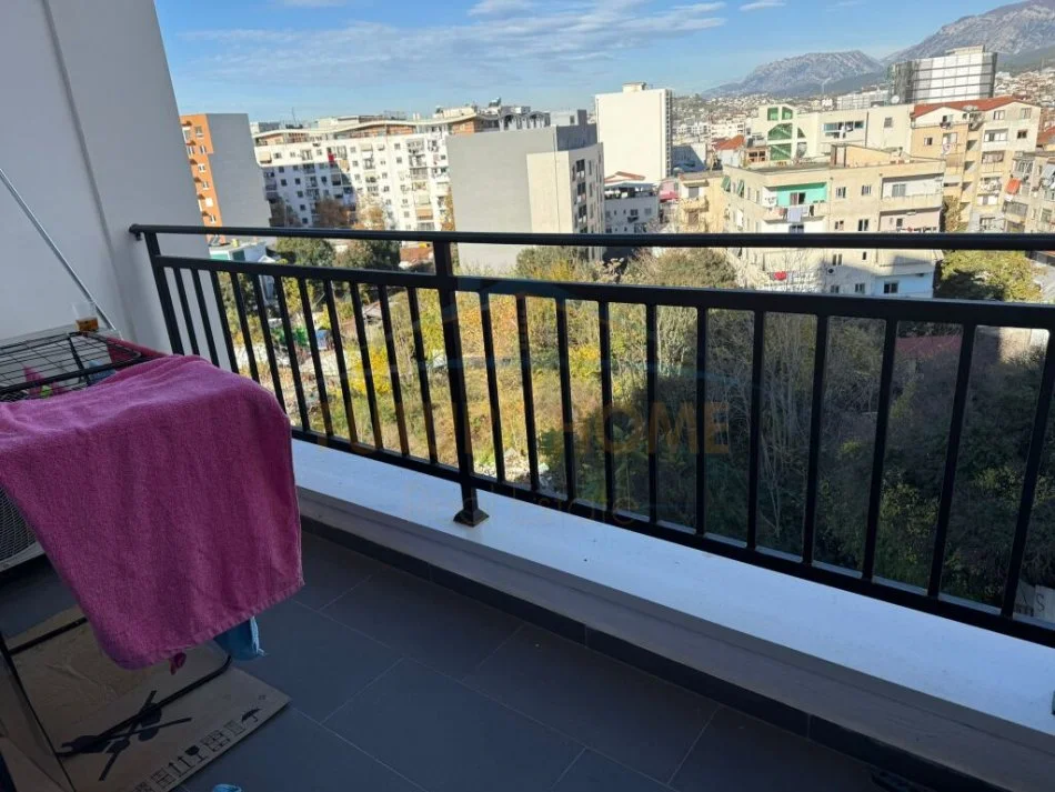 Tirane, jepet me qera apartament 2+1+Ballkon , 116 m² 850 € (Rruga e Dibres)