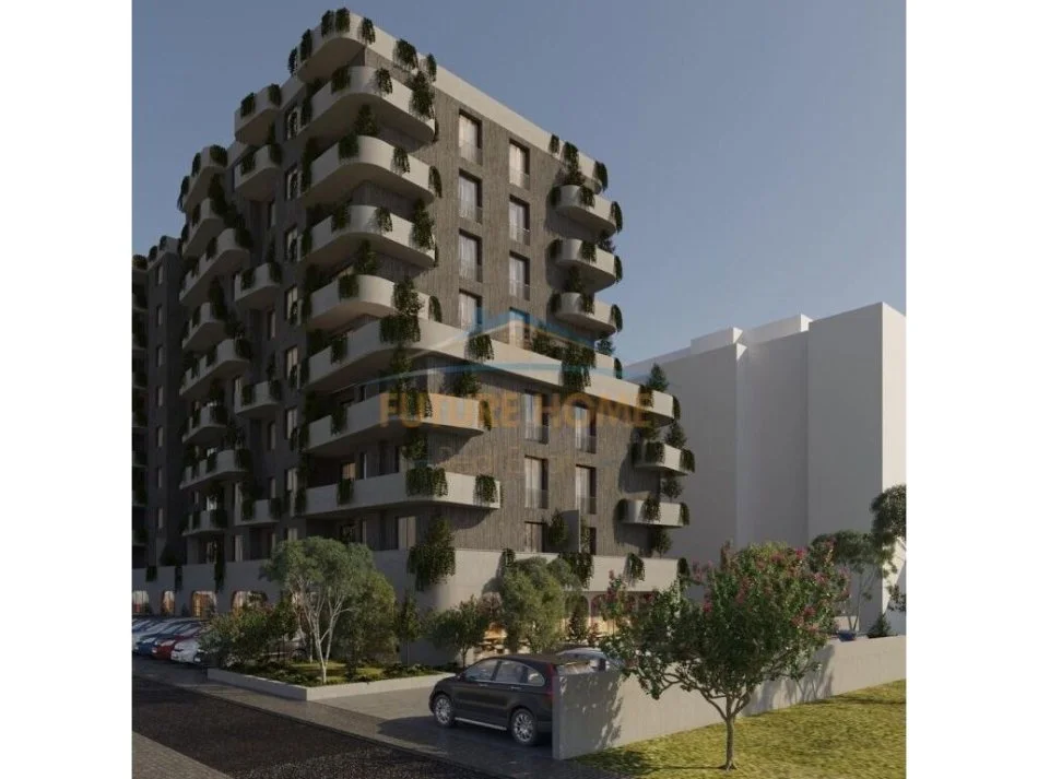 Tirane, shitet apartament 2+1+Aneks+Ballkon Kati 8, 121 m² 94.000 € (Kamez)