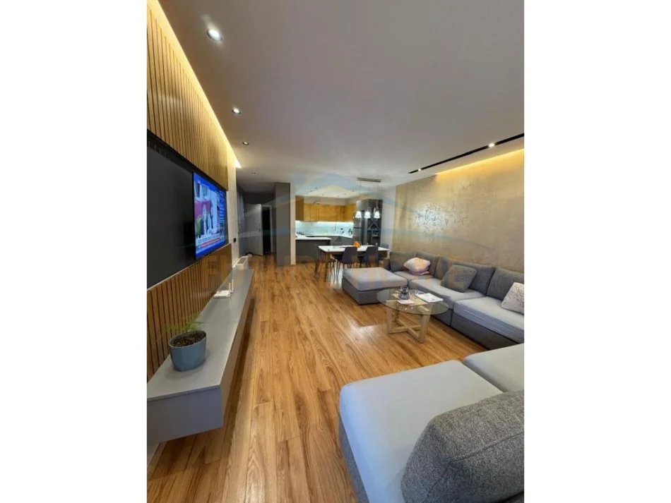 Tirane, shitet apartament 3+1+Aneks+Ballkon Kati 7, 150 m² 360.000 € (jordan misja)