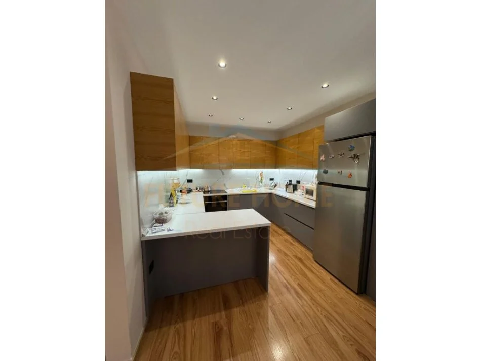 Tirane, shitet apartament 3+1+Aneks+Ballkon Kati 7, 150 m² 360.000 € (jordan misja)