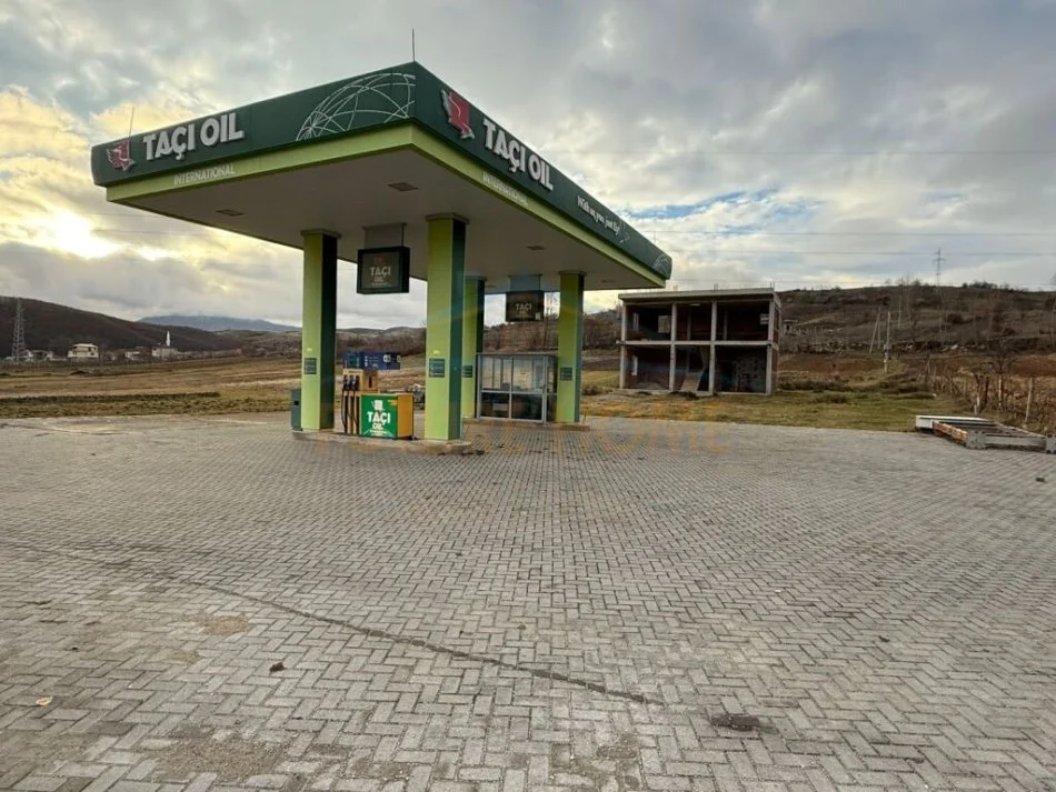 Pogradec, shitet ambjent biznesi Kati 0, 100 m² 200.000 € Petrushë, Km 17 Korçë - Pogradec.(KO45361)