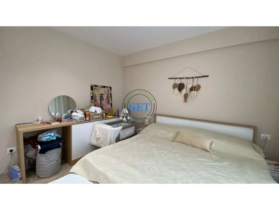 Durres, shitet apartament 2+1 Kati 4, 81 m² 135.000 € (Rruga e portit)