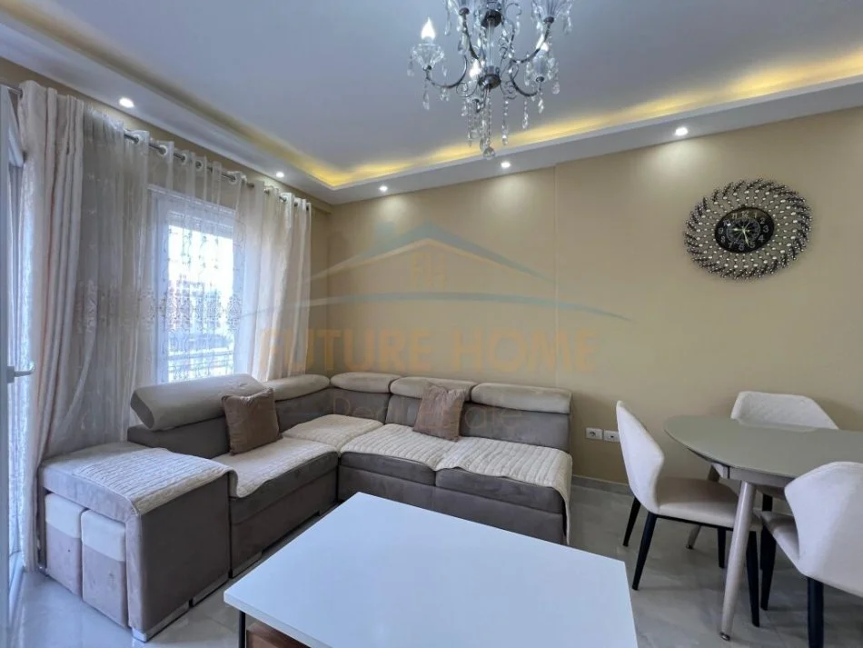 jepet me qera ,  Qendër , Durres