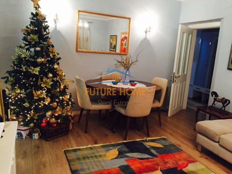 Tirane, jepet me qera apartament 2+1 Kati 2, 80 m² 700 € (MYSLYM SHYRI TIRANE)
