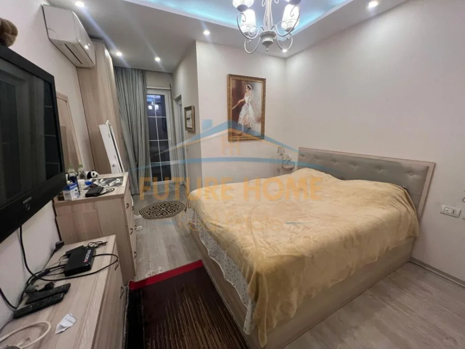 Tirane, shitet apartament 2+1 Kati 2, 109 m² 155.000 € (Unaza e Re)