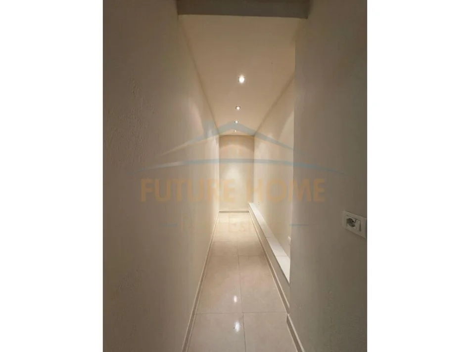 Durres, shitet apartament 3+1 Kati 5, 90 m² 110.000 € (Lagja 18 Durres)