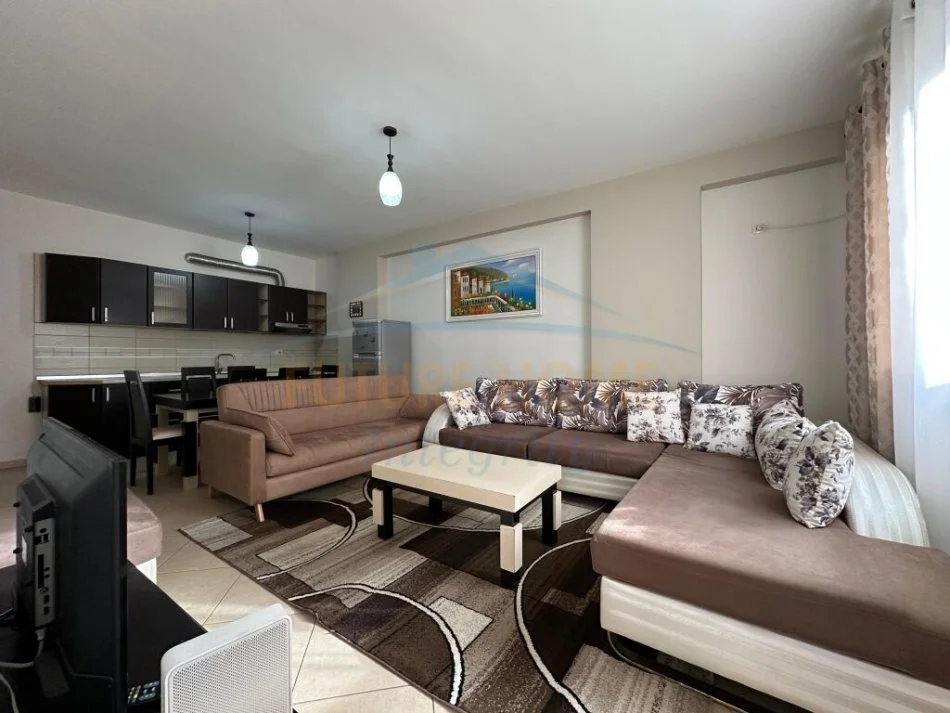 Tirane, shitet apartament 1+1 Kati 3, 77 m² 98.000 € (unaza re)