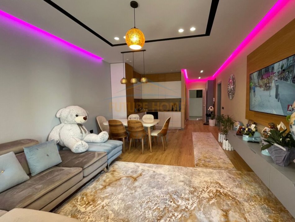 Tirane, shitet apartament 1+1+Ballkon Kati 3, 70 m² 160.000 € (Kodra e Diellit)
