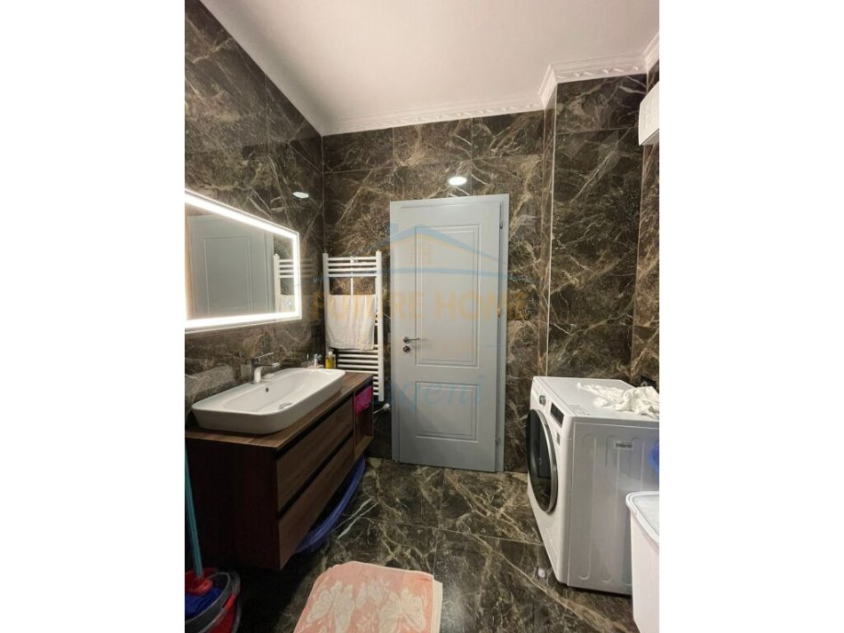 Tirane, shitet apartament 1+1+Ballkon Kati 3, 70 m² 160.000 € (Kodra e Diellit)
